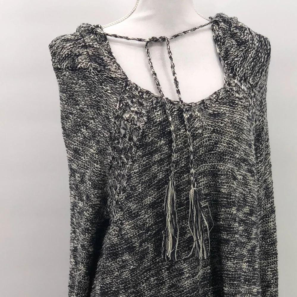 Anthropologie | Hologram Gray Hooded Sweater Large